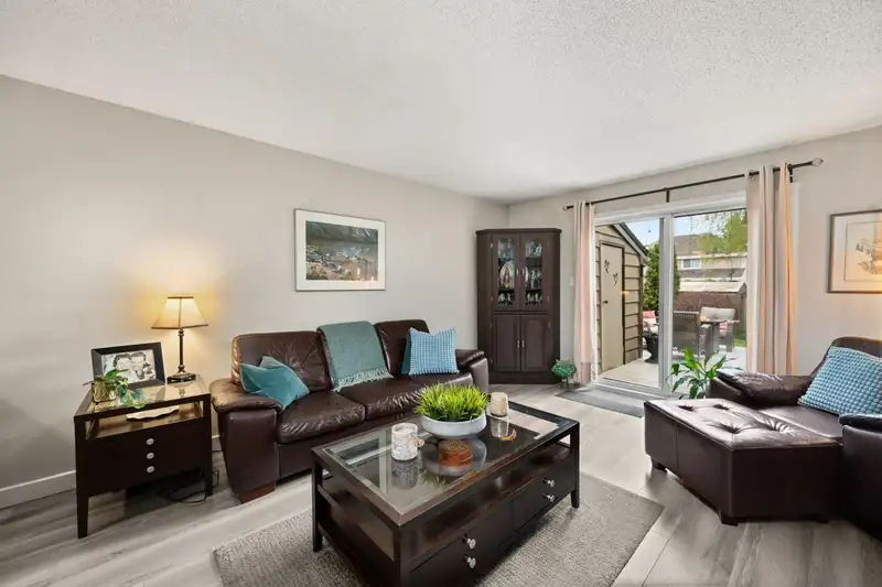 48 11160 KINGSGROVE AVENUE - photo 1 of 32