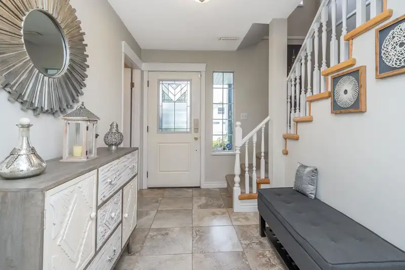 20310 94B AVENUE - photo 4 of 36