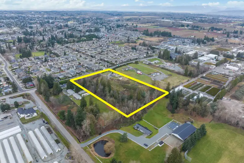 2790 LEFEUVRE ROAD - photo 3 of 40
