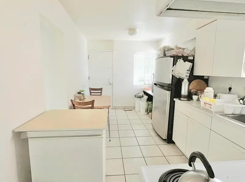 1312 E 28TH AVENUE - photo 3 of 4