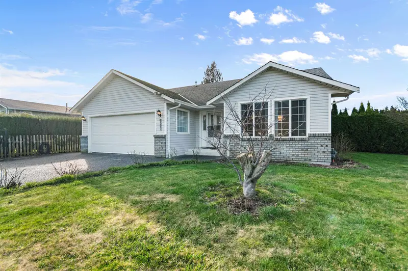 10121 NELSON ROAD - photo 1 of 25