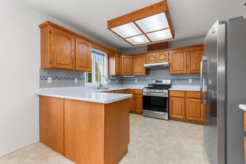 10121 NELSON ROAD - photo 4 of 25