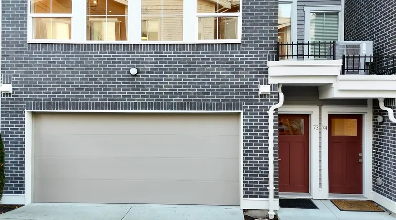 73 8371 202B STREET - photo 3 of 25