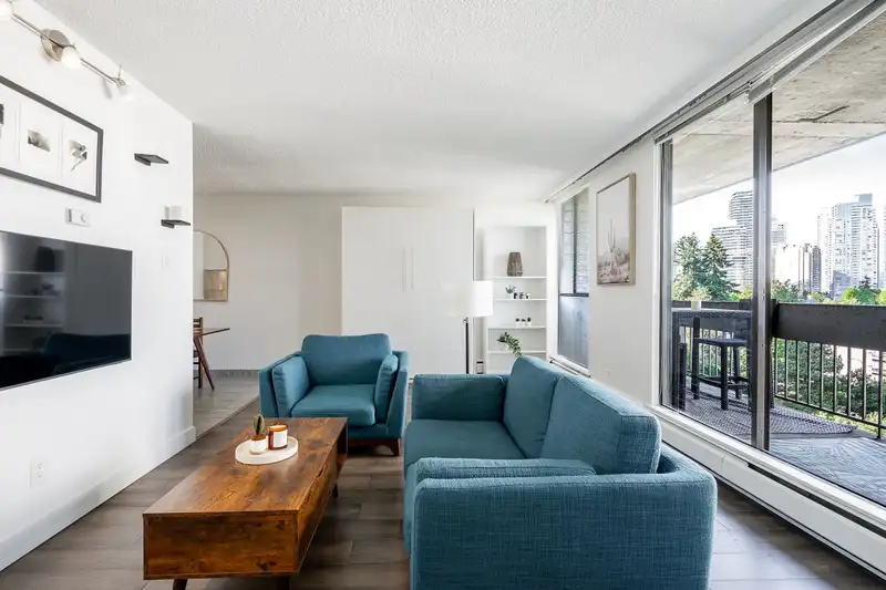 902 4105 IMPERIAL STREET - photo 1 of 34