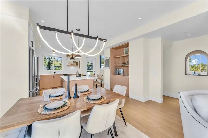 8 10392 240A STREET - photo 3 of 17