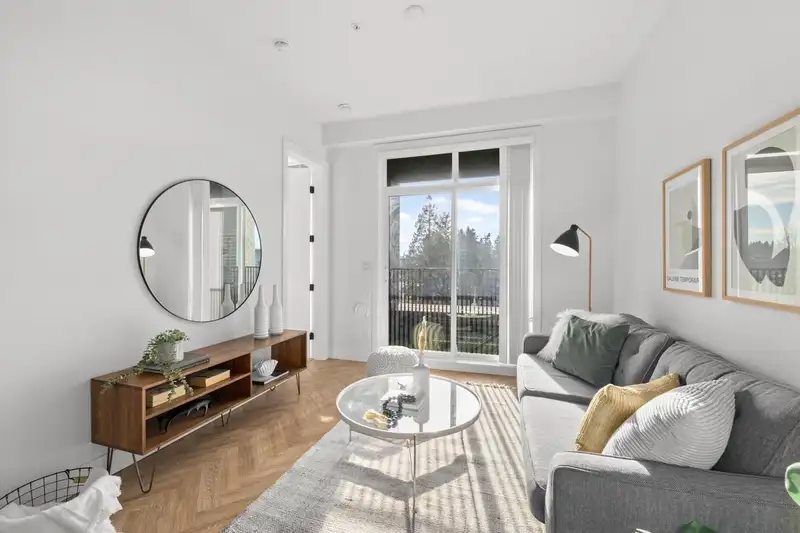 305 13929 105 BOULEVARD - photo 1 of 26
