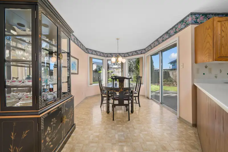 4613 ST. BRIDES PLACE - photo 4 of 39