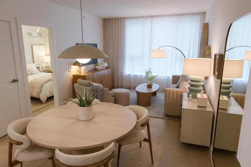 510 423 6TH STREET - photo 3 of 25