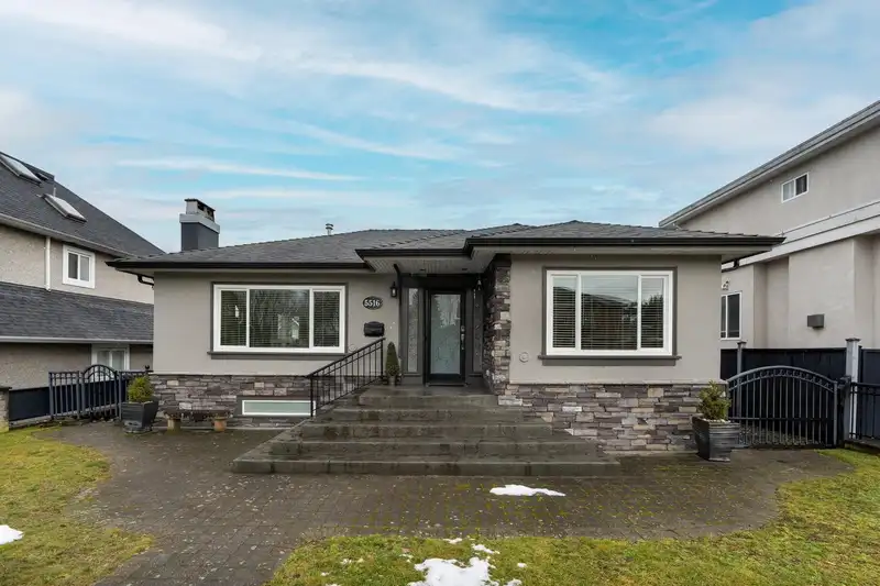 5516 CLARENDON STREET - photo 1 of 36