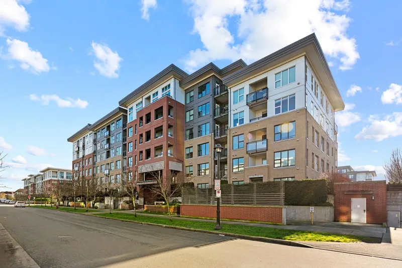 215 9388 TOMICKI AVENUE - photo 3 of 25