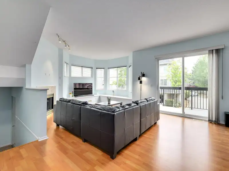 150 3880 WESTMINSTER HIGHWAY - photo 3 of 29