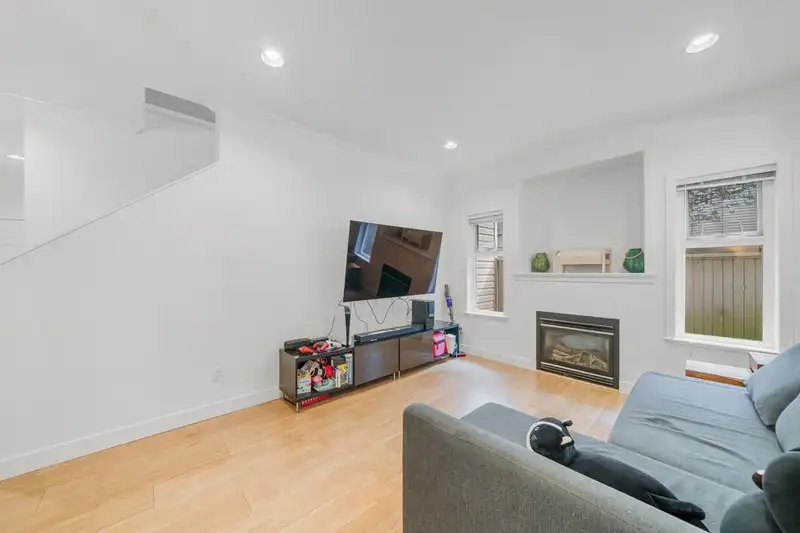 32 8080 BENNETT ROAD - photo 3 of 22