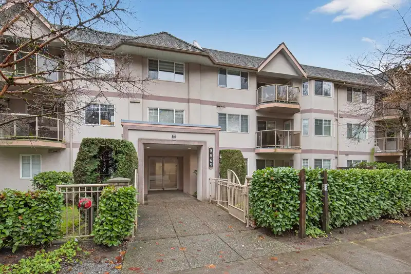 303 9865 140 STREET - photo 1 of 32