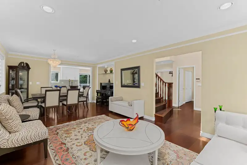 1426 FULTON AVENUE - photo 1 of 31
