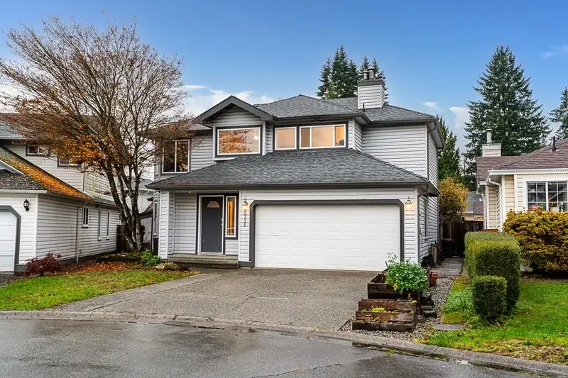 20735 115 AVENUE - photo 1 of 37