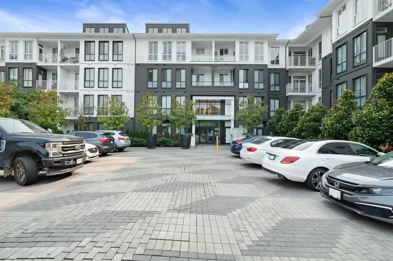 317 14968 101A AVENUE - photo 2 of 30