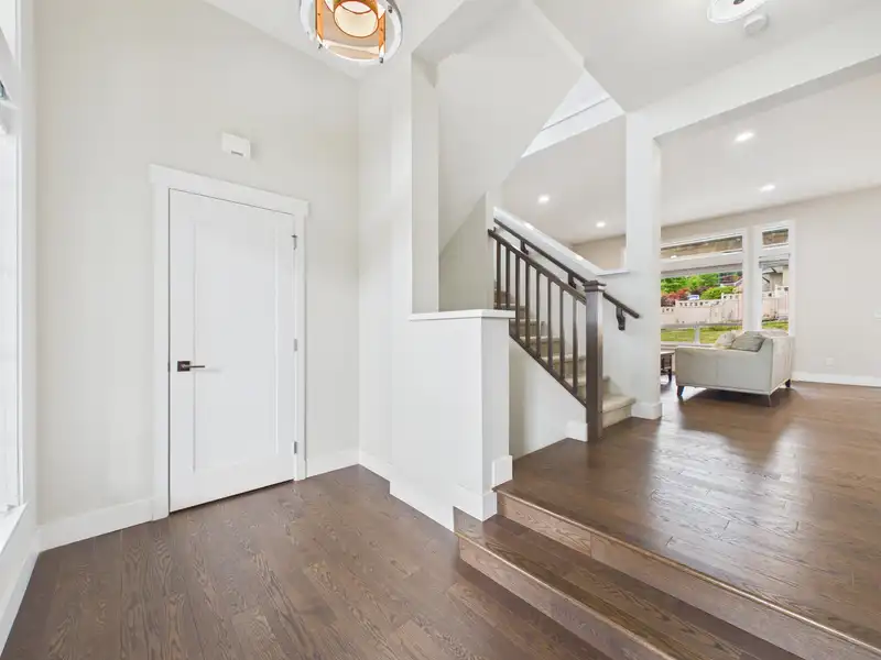 3501 BISHOP PLACE - photo 4 of 40