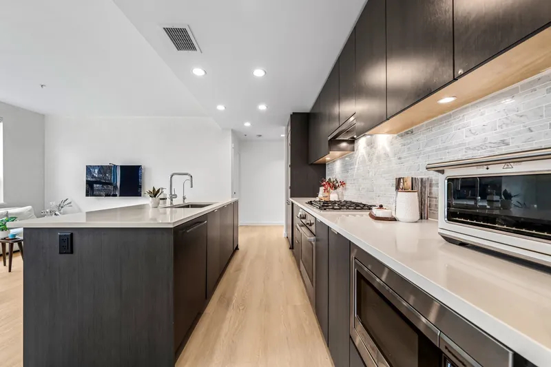 114 9233 ODLIN ROAD - photo 4 of 25