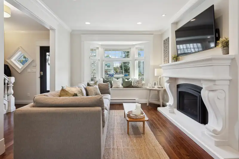 2825 ONTARIO STREET - photo 4 of 40