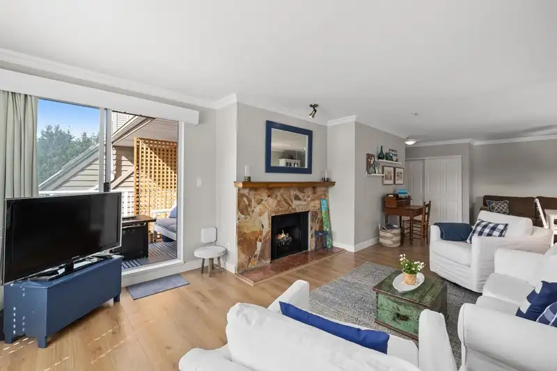 610 1000 BOWRON COURT - photo 4 of 32