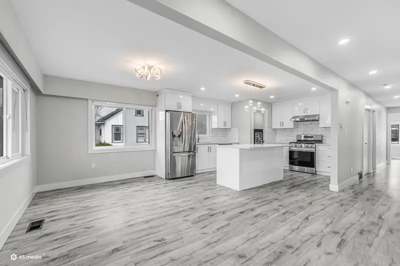 9610 HAZEL STREET - photo 4 of 25