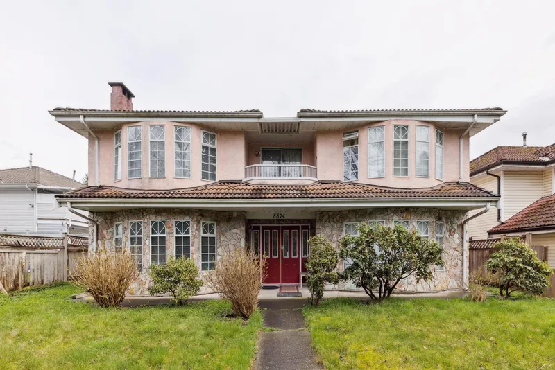 8874 132 STREET - photo 1 of 4