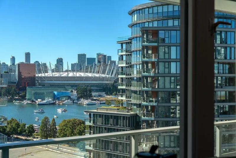 1503 110 SWITCHMEN STREET - photo 3 of 25