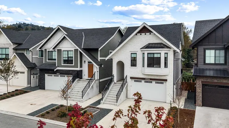 44666 WILLOWSTREAM ROAD - photo 2 of 25