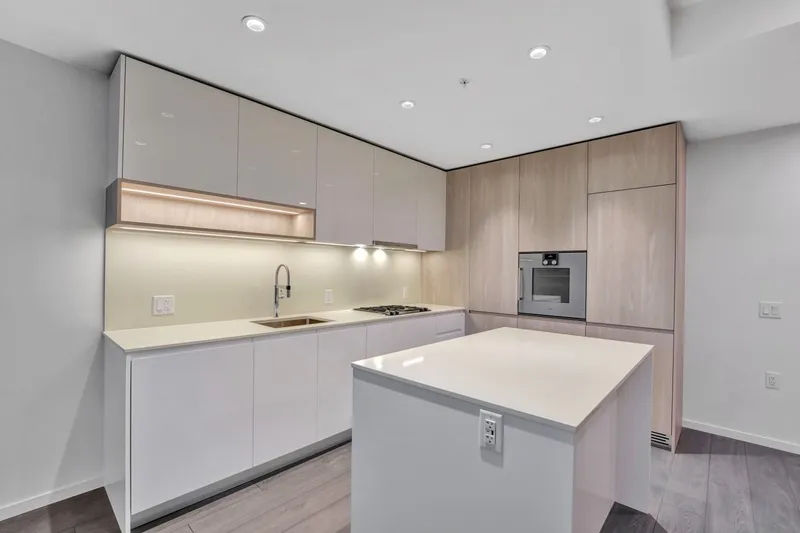 404 6200 MINORU BOULEVARD - photo 4 of 25