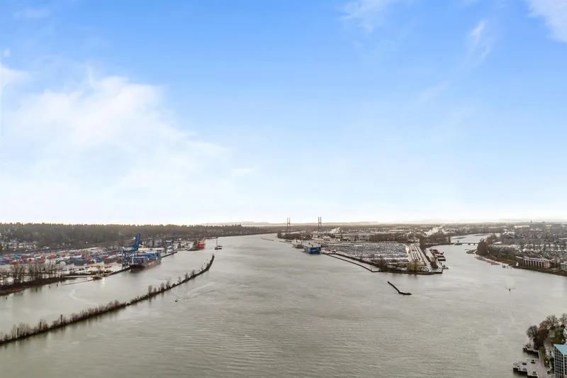 3208 680 QUAYSIDE DRIVE - photo 1 of 25