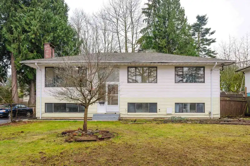 12540 99 AVENUE - photo 1 of 38