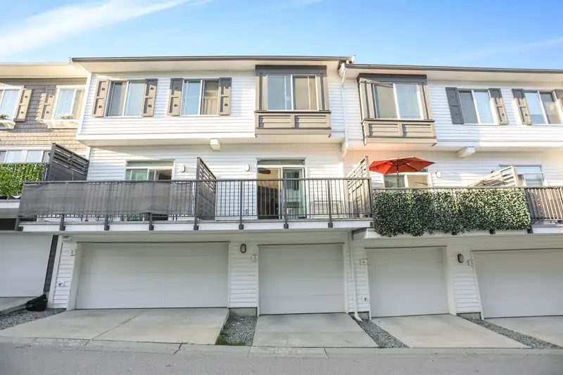 3 8130 136A STREET - photo 4 of 25