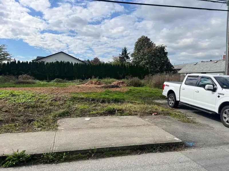 11145 PRINCESS STREET - photo 2 of 8