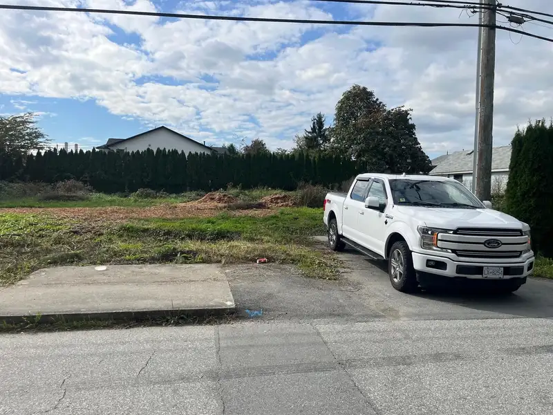 11145 PRINCESS STREET - photo 3 of 8