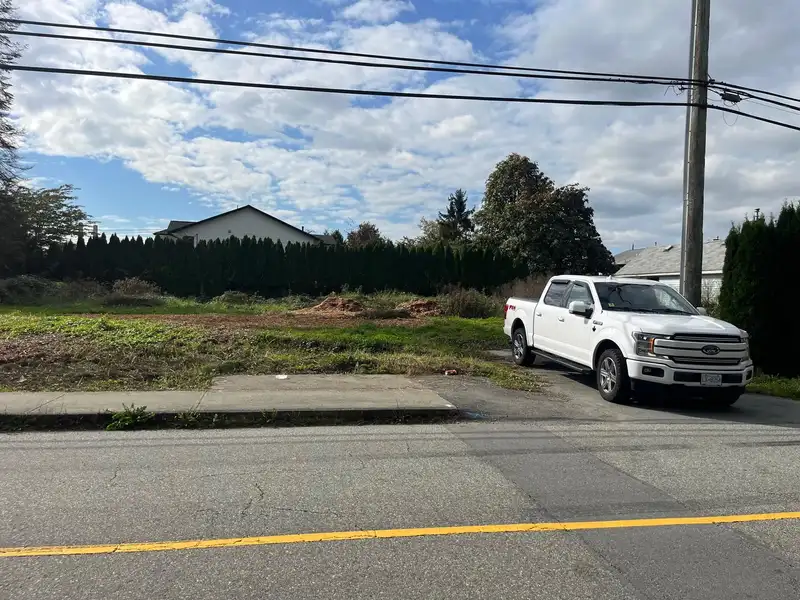 11145 PRINCESS STREET - photo 4 of 8