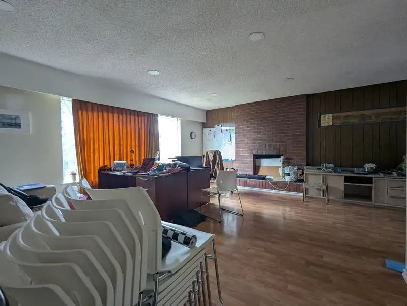 9880 FRANCIS ROAD - photo 2 of 18