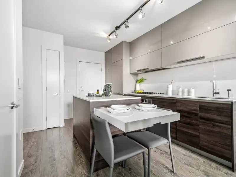 1002 2378 ALPHA AVENUE - photo 3 of 29