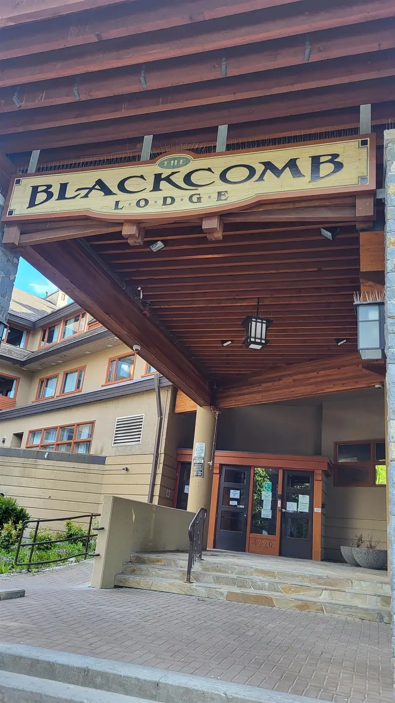 126 4220 GATEWAY DRIVE - photo 4 of 13