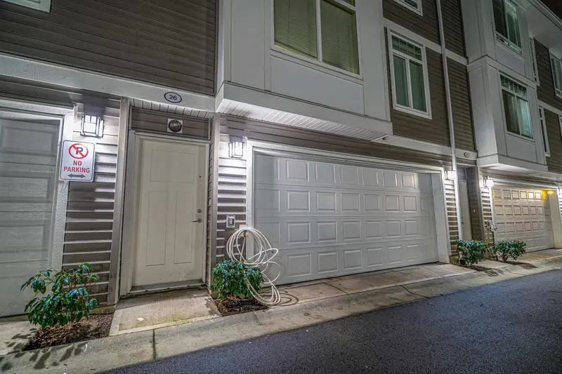 26 11267 133 STREET - photo 3 of 25