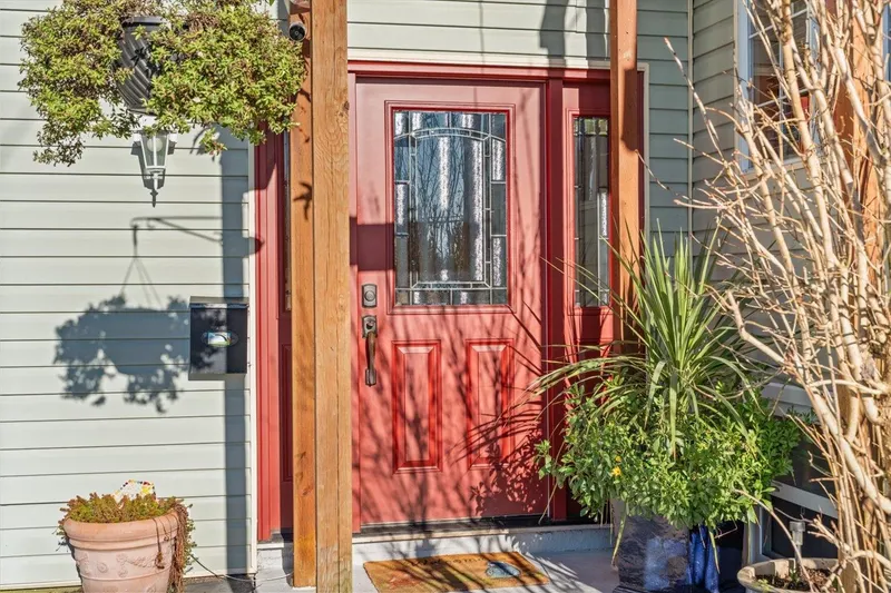 32485 MCRAE AVENUE - photo 4 of 25