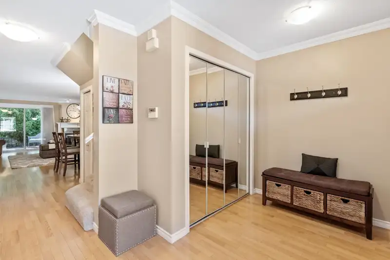 128 16335 14TH AVENUE - photo 4 of 29