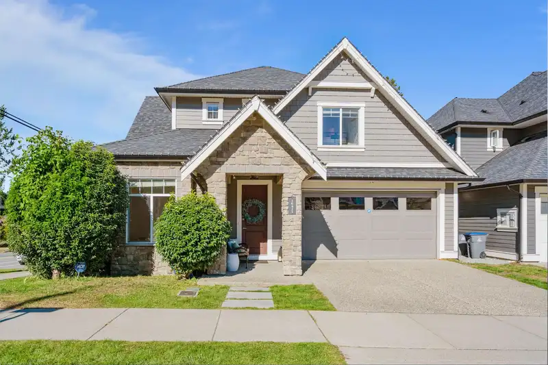 16411 26B AVENUE - photo 2 of 37