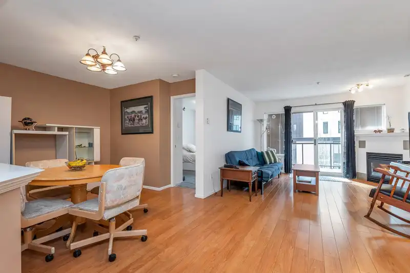308 20239 MICHAUD CRESCENT - photo 4 of 40