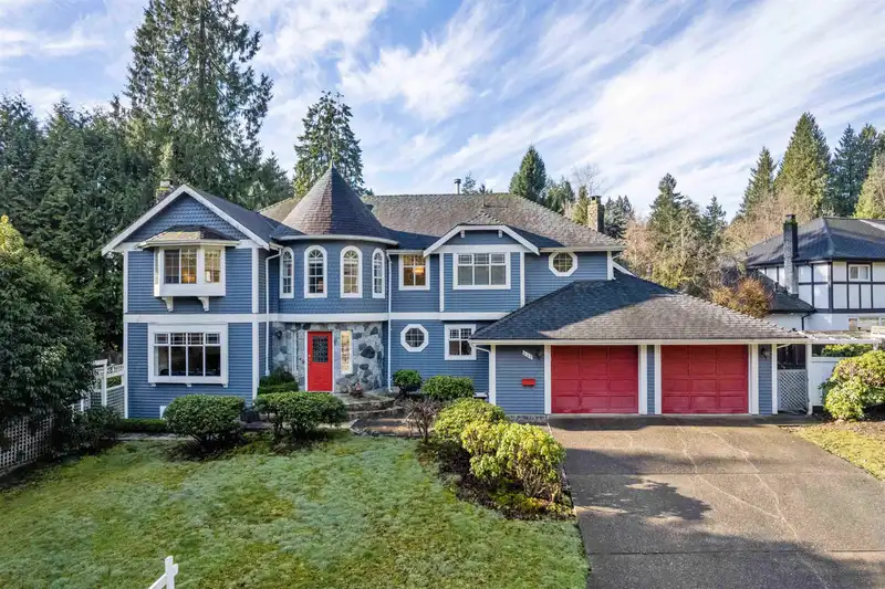 441 INGLEWOOD AVENUE - photo 1 of 27