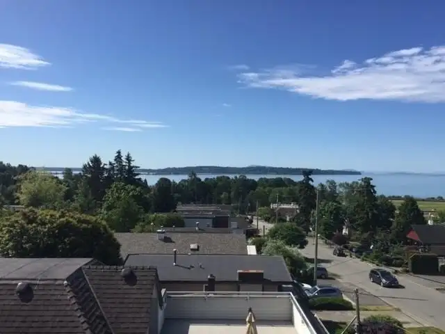 962 STEVENS STREET - photo 1 of 3