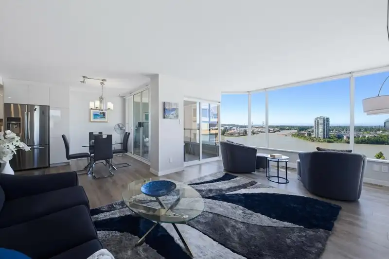 1606 1045 QUAYSIDE DRIVE - photo 4 of 40