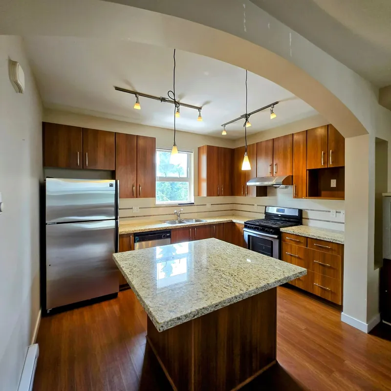 11 9333 FERNDALE ROAD - photo 1 of 24