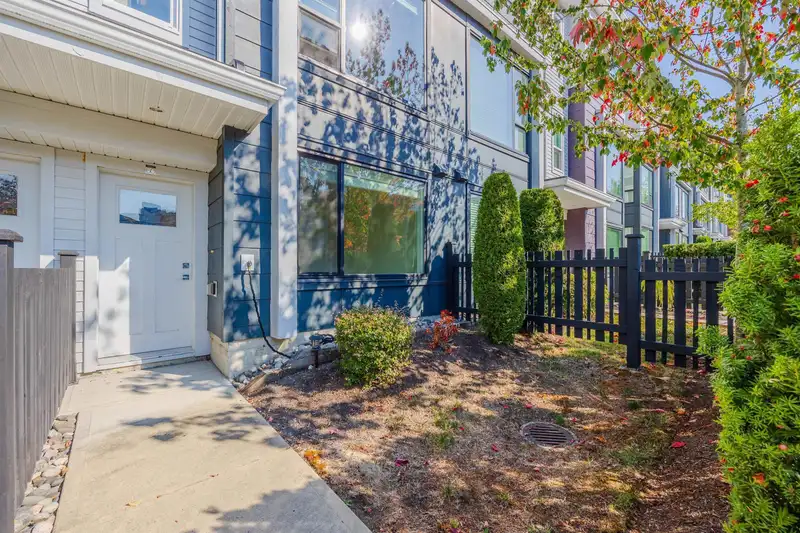 60 16336 23A AVENUE - photo 4 of 30