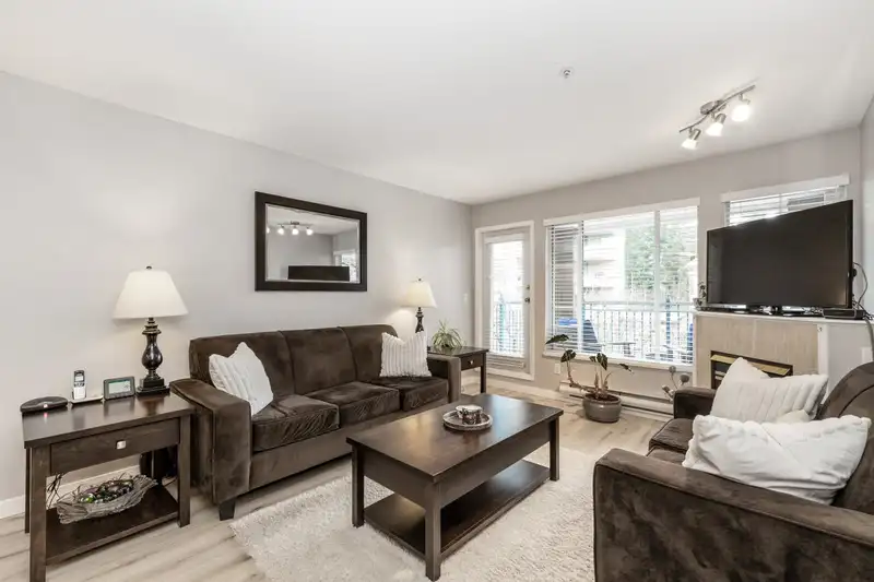 304 3065 PRIMROSE LANE - photo 4 of 26