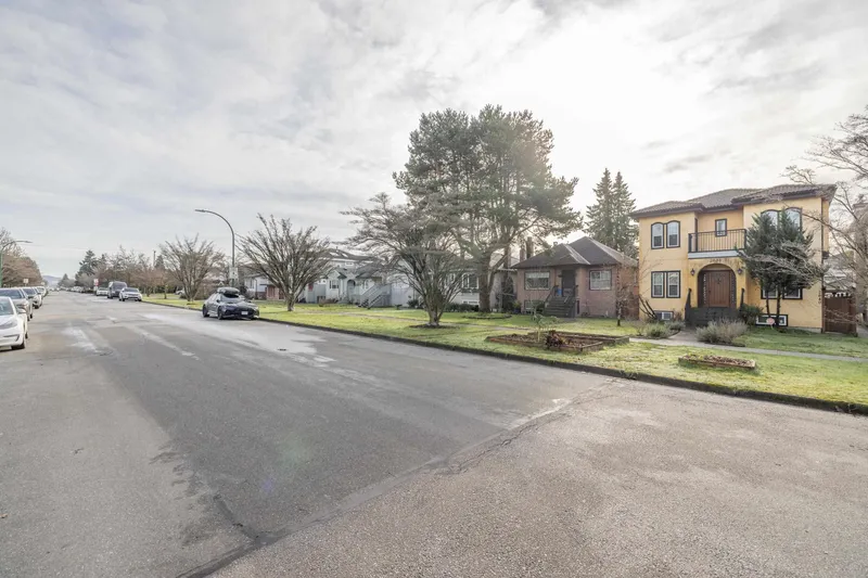 2638 CHARLES STREET - photo 2 of 25